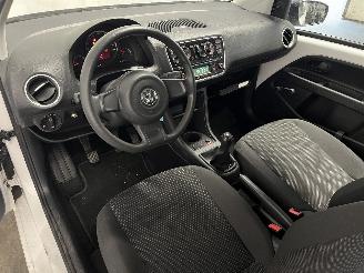Volkswagen Up! Up! (121) Hatchback 1.0 12V 60 (CHYA) [44kW]  (08-2011/08-2020) picture 16