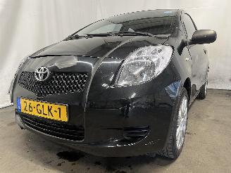 Damaged car Toyota Yaris Yaris II (P9) Hatchback 1.0 12V VVT-i (1KR-FE) [51kW]  (08-2005/12-201=
1) 2008/7