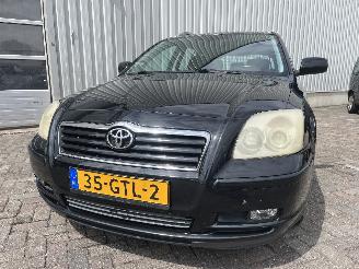 Schadeauto Toyota Avensis Avensis Wagon (T25/B1E) Combi 2.0 16V VVT-i D4 (1AZFSE) [108kW]  (04-2=
003/11-2008) 2005/4