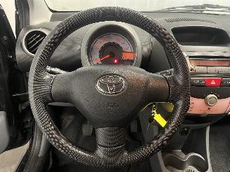 Toyota Aygo Aygo (B10) Hatchback 1.0 12V VVT-i (1KR-FE) [50kW]  (07-2005/05-2014) picture 15