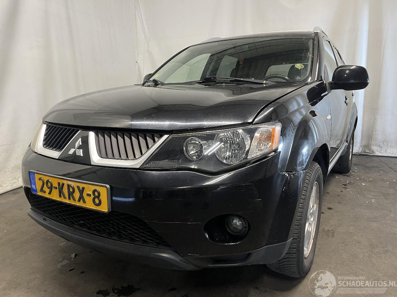 Mitsubishi Outlander Outlander (CW) SUV 2.4 16V Mivec 4x2 (4B12) [125kW]  (11-2006/11-2012)=