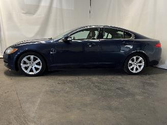 Jaguar XF XF (CC9) Sedan 2.7 D V6 24V (7G(AJ-TDV6)) [152kW]  (03-2008/04-2015) picture 4