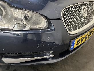 Jaguar XF XF (CC9) Sedan 2.7 D V6 24V (7G(AJ-TDV6)) [152kW]  (03-2008/04-2015) picture 10