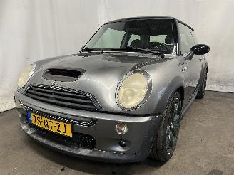 skadebil auto Mini Mini Mini (R50/53) Hatchback 1.6 16V Cooper S (W11-B16A) [120kW]  (03-2002/=
09-2006) 2004/2