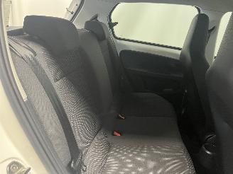 Volkswagen Up! Up! (121) Hatchback 1.0 12V 60 (CHYA) [44kW]  (08-2011/08-2020) picture 17