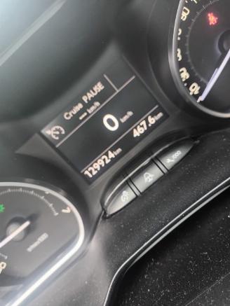 Peugeot 208 208 I (CA/CC/CK/CL) Hatchback 1.2 Vti 12V PureTech 82 (EB2F(HMZ)) [60k=
W]  (03-2012/12-2019) picture 2