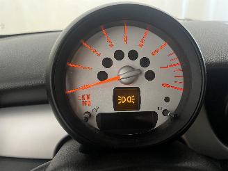 Mini Mini Mini (R56) Hatchback 1.6 16V One (N16-B16A) [72kW]  (03-2010/11-2013) picture 16