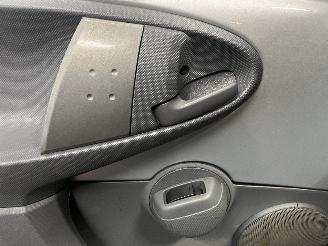 Toyota Aygo Aygo (B10) Hatchback 1.0 12V VVT-i (1KR-FE) [50kW]  (07-2005/05-2014) picture 28