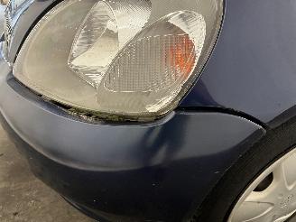 Toyota Yaris Yaris (P1) Hatchback 1.3 16V VVT-i (2SZFE) [64kW]  (04-2002/09-2005) picture 21