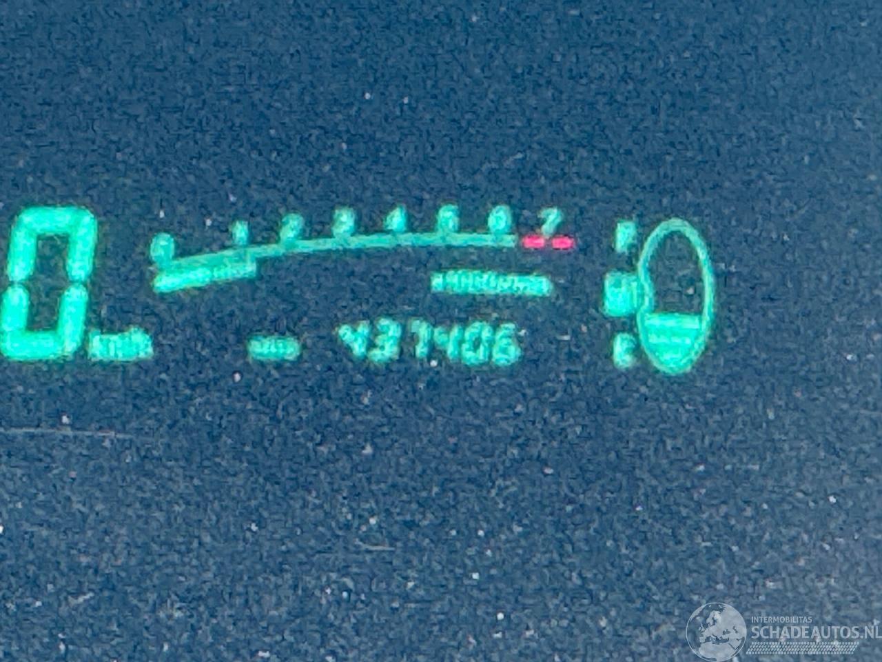 Toyota Yaris Yaris (P1) Hatchback 1.3 16V VVT-i (2NZFE) [63kW]  (08-1999/11-2005)