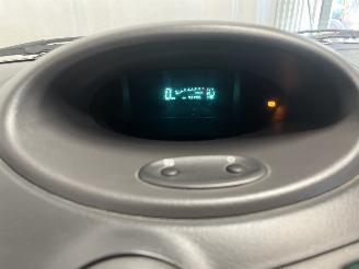 Toyota Yaris Yaris (P1) Hatchback 1.3 16V VVT-i (2NZFE) [63kW]  (08-1999/11-2005) picture 20