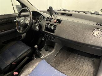 Suzuki Swift Swift (ZA/ZC/ZD1/2/3/9) Hatchback 1.3 VVT 16V (M13A VVT) [68kW]  (02-2=
005/06-2012) picture 11