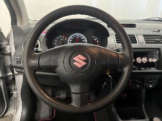 Suzuki Swift Swift (ZA/ZC/ZD1/2/3/9) Hatchback 1.3 VVT 16V (M13A VVT) [68kW]  (02-2=
005/06-2012) picture 16
