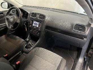 Volkswagen Golf Golf VI (5K1) Hatchback 1.2 TSI BlueMotion (CBZB) [77kW]  (11-2008/11-=
2012) picture 14
