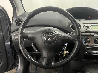 Toyota Yaris Yaris (P1) Hatchback 1.3 16V VVT-i (2SZFE) [64kW]  (04-2002/09-2005) picture 18