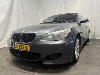 skadebil auto BMW 5-serie 5 serie (E60) Sedan 525i 24V (M54-B25(256S5)) [141kW]  (09-2003/02-200=
5) 2004/1