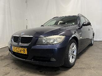 Uttjänta bilar auto BMW 3-serie 3 serie Touring (E91) Combi 320i 16V (N43-B20A) [125kW]  (02-2007/12-2=
012) 2008/9