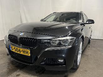 Voiture accidenté BMW 3-serie 3 serie Touring (F31) Combi 318i 1.5 TwinPower Turbo 12V (B38-B15A) [1=
00kW]  (07-2015/06-2019) 2019/10
