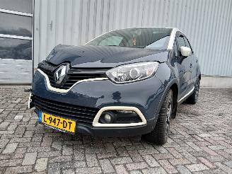 Damaged car Renault Captur Captur I (2R) SUV 0.9 Energy TCE 12V (H4B-400(H4B-A4)) [66kW]  (06-201=
3/...) 2013/8