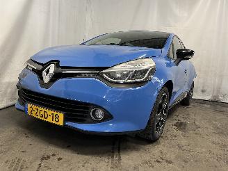 damaged passenger cars Renault Clio Clio IV (5R) Hatchback 5-drs 1.5 Energy dCi 90 FAP (K9K-639) [66kW]  (=
11-2012/08-2021) 2015/1
