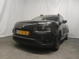 Voiture accidenté Citroën C4 C4 Cactus (0B/0P) Hatchback 5-drs 1.2 PureTech 82 12V (EB2F(HMZ)) [60k=
W]  (09-2014/...) 2015/2