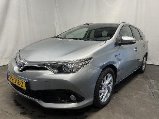 krockskadad bil auto Toyota Auris Auris Touring Sports (E18) Combi 1.8 16V Hybrid (2ZRFXE) [100kW]  (07-=
2013/12-2018) 2016/10