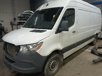 Uttjänta bilar auto Mercedes Sprinter Sprinter 4t (907.6/910.6) Van 414 CDI 2.0 D RWD (OM654.920) [105kW]  (=
12-2023/...) 2023/10