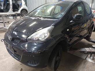 demontáž osobní automobily Toyota Aygo Aygo (B10) Hatchback 1.0 12V VVT-i (1KR-FE) [50kW]  (07-2005/05-2014) 2009/1