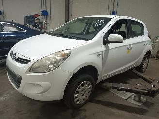Auto da rottamare Hyundai I-20 i20 Hatchback 1.2i 16V (G4LA) [57kW]  (09-2008/12-2012) 2011/2