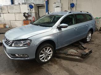 demontáž osobní automobily Volkswagen Passat Passat Variant (365) Combi 2.0 TDI 16V 177 (CFGC) [130kW]  (12-2012/12=
-2014) 2013