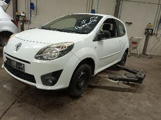 Vrakbiler auto Renault Twingo Twingo II (CN) Hatchback 1.5 dCi 90 (K9K-P8) [63kW]  (10-2010/...) 2010/0