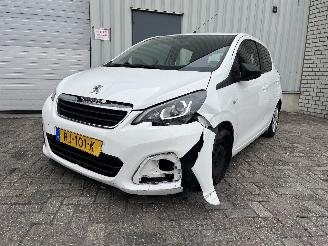 krockskadad bil auto Peugeot 108 108 Hatchback 1.0 12V (1KRFE(CFB)) [51kW]  (05-2014/...) 2017/11