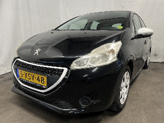 škoda osobní automobily Peugeot 208 208 I (CA/CC/CK/CL) Hatchback 1.0 Vti 12V PureTech (EB0(ZMZ)) [50kW]  =
(03-2012/12-2019) 2014/10