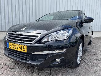 krockskadad bil auto Peugeot 308 308 SW (L4/L9/LC/LJ/LR) Combi 5-drs 1.6 BlueHDi 120 (DV6FC(BHZ)) [88kW=
]  (03-2014/12-2021) 2014/11