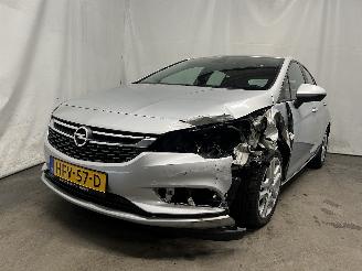 Unfallwagen Opel Astra Astra K Hatchback 5-drs 1.6 CDTI 110 16V (B16DTU) [81kW]  (06-2015/12-=
2022) 2018/7