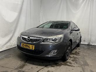 Damaged car Opel Astra Astra J Sports Tourer (PD8/PE8/PF8) Combi 1.4 Turbo 16V (A14NET(Euro 5=
)) [103kW]  (10-2010/10-2015) 2011/5