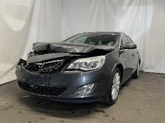 Schadeauto Opel Astra Astra J Sports Tourer (PD8/PE8/PF8) Combi 1.4 Turbo 16V (A14NET(Euro 5=
)) [103kW]  (10-2010/10-2015) 2012/8