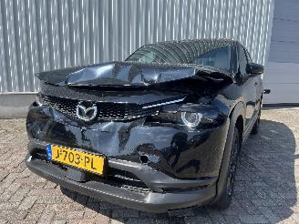 Damaged car Mazda MX-30 MX-30 SUV e-SkyActiv 145 (MH01) [107kW]  (05-2020/...) 2020/9