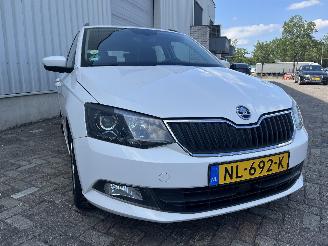 Vaurioauto  passenger cars Skoda Fabia Fabia III Combi (NJ5) Combi 5-drs 1.4 TDI 16V 90 Greentech (CUSB(Euro =
6)) [66kW]  (10-2014/12-2022) 2017/3