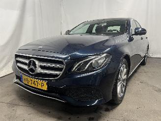 Voiture accidenté Mercedes E-klasse E (W213) Sedan E-220d 2.0 Turbo 16V (OM654.920) [143kW]  (01-2016/10-2=
023) 2017/10