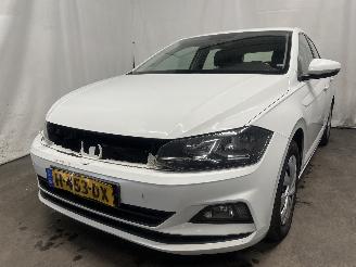 uszkodzony samochody osobowe Volkswagen Polo Polo VI (AW1) Hatchback 5-drs 1.0 MPI 12V (DSGB) [59kW]  (09-2018/...)= 2020/1