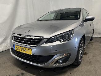 Damaged car Peugeot 308 308 (L3/L8/LB/LH/LP) Hatchback 5-drs 1.2 12V e-THP PureTech 130 (EB2DT=
S(HNY)) [96kW]  (11-2013/06-2021) 2017/2
