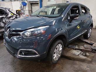 Uttjänta bilar auto Renault Captur Captur I (2R) SUV 0.9 Energy TCE 12V (H4B-412(H4B-G4)) [66kW]  (06-201=
3/...) 2017/5