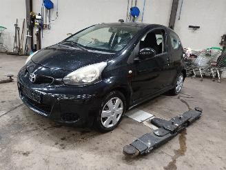Purkuautot passenger cars Toyota Aygo Aygo (B10) Hatchback 1.0 12V VVT-i (1KR-FE) [50kW]  (07-2005/05-2014) 2009/1