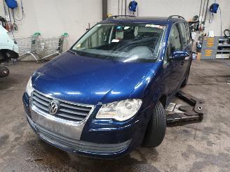 Dezmembrări autoturisme Volkswagen Touran Touran (1T1/T2) MPV 1.9 TDI 105 (BXE) [77kW]  (08-2003/05-2010) 2007/11