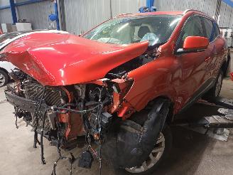 Salvage car Renault Kadjar Kadjar (RFEH) SUV 1.2 Energy TCE 130 (H5F-408(H5F-F4)) [96kW]  (06-201=
5/...) 2018/6