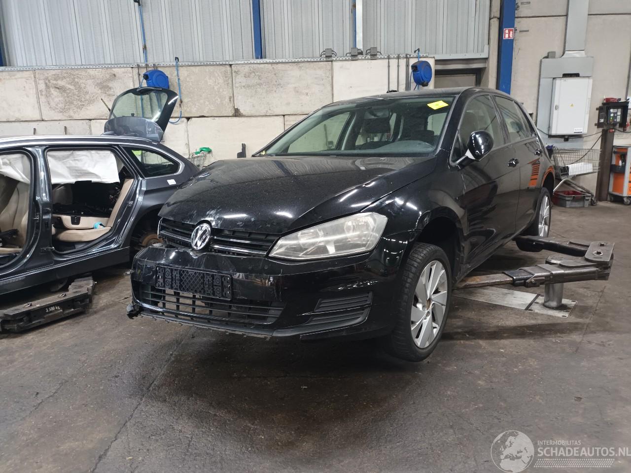 Volkswagen Golf Golf VII (AUA) Hatchback 1.2 TSI 16V (CJZA) [77kW]  (08-2012/08-2020)