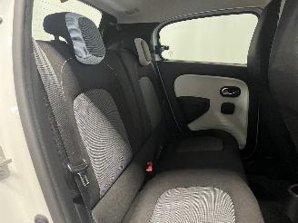 Renault Twingo Twingo III (AH) Hatchback 5-drs 1.0 SCe 70 12V (H4D-400(H4D-A4)) [52kW=
]  (09-2014/04-2019) picture 9