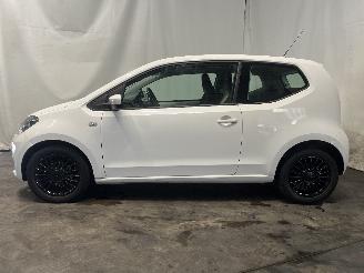 Volkswagen Up! Up! (121) Hatchback 1.0 12V 75 (CWRA) [55kW]  (08-2011/11-2019) picture 4
