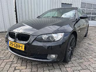 Vaurioauto  passenger cars BMW 3-serie 3 serie (E93) Cabrio 320i 16V (N43-B20A) [125kW]  (03-2007/10-2013) 2008/5